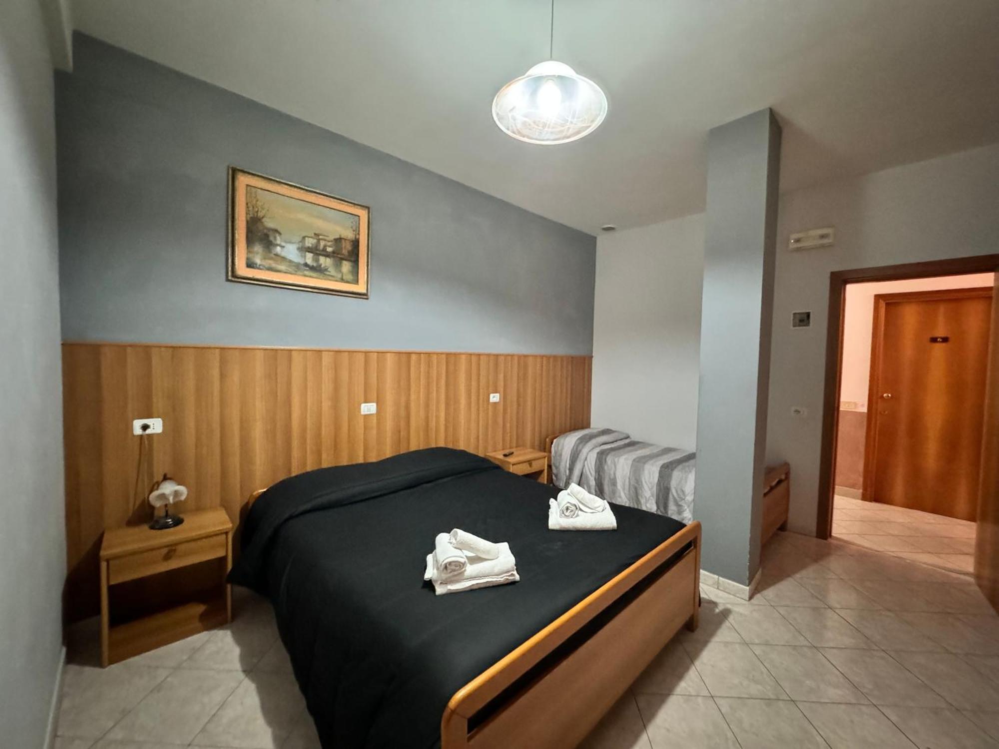 Hotel Da Bosio Genga  Esterno foto